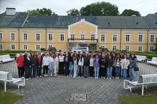 Zväčšiť fotografiu - Exkurzia do sklárne lednické rovne
