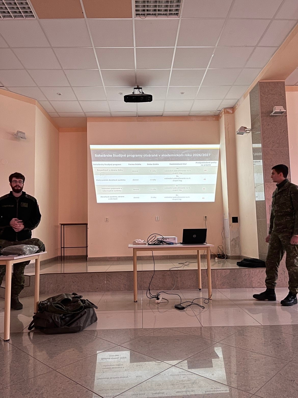 Ak chceš byť vojakom...